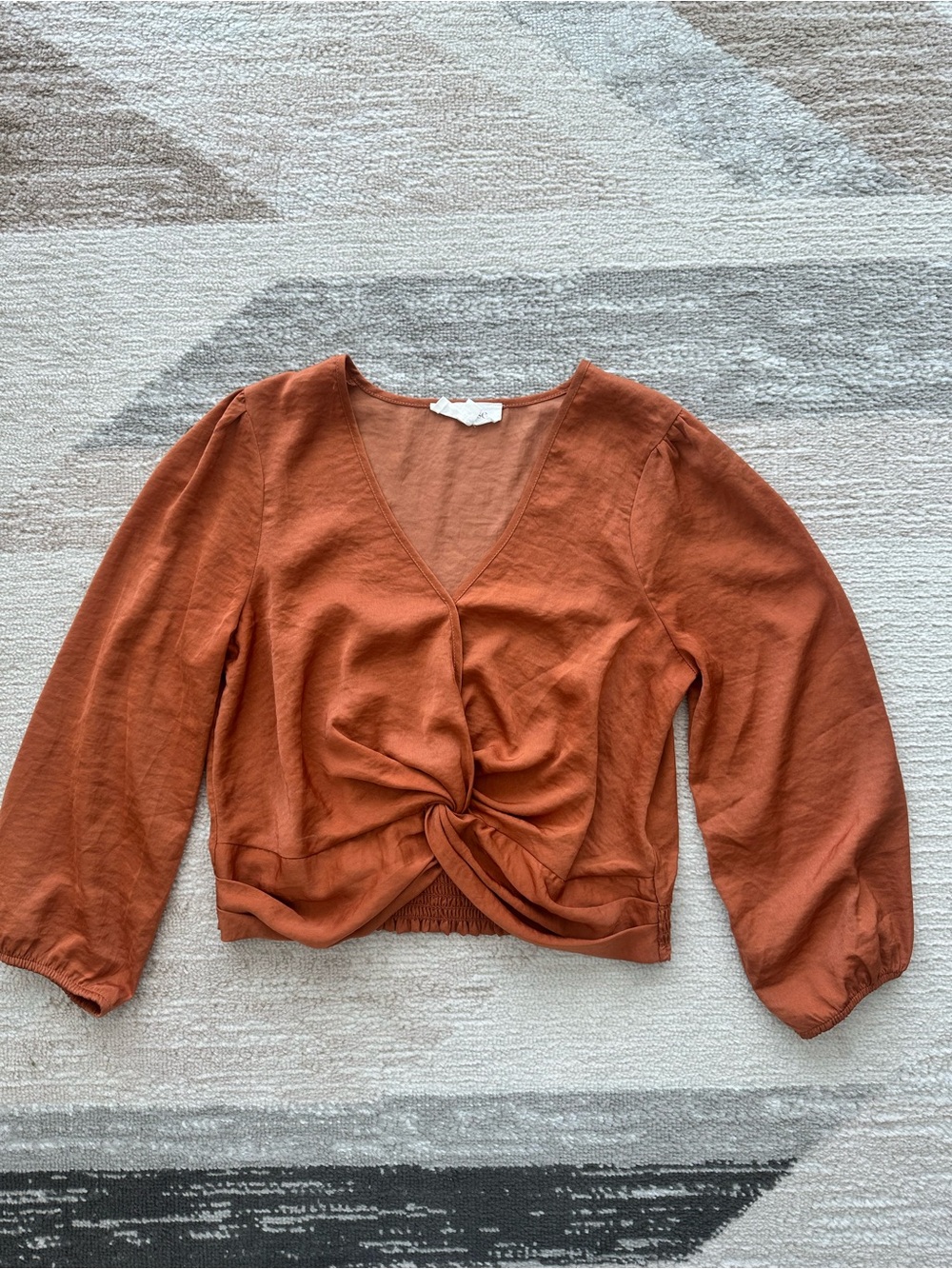 Autumn Boho Chic Pink Rose Orange Cropped Twist-Front Satin V-Neck Blouse Size S